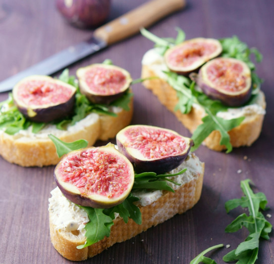 Square pic master figs on bruschetta
